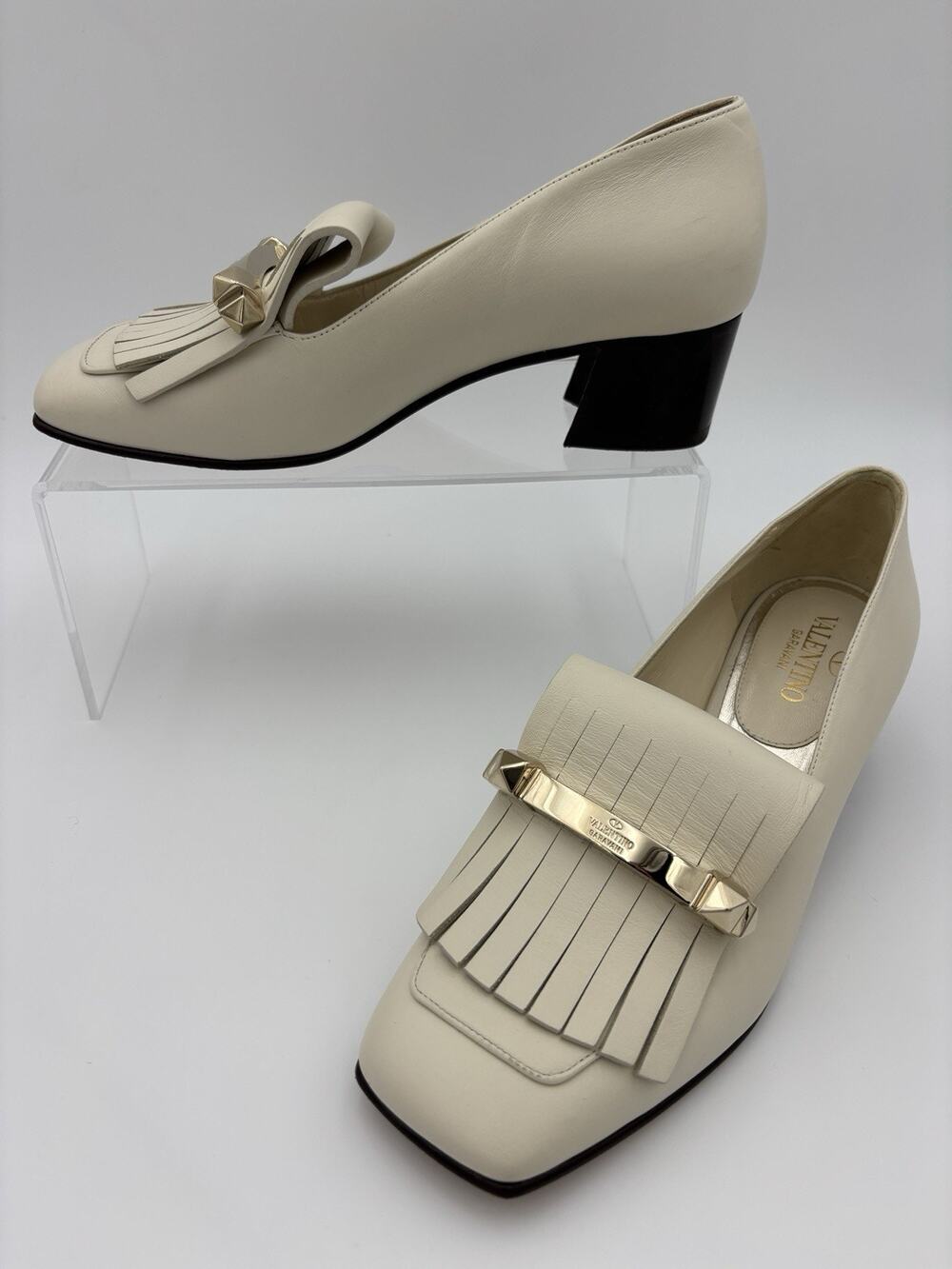 Valentino Garavani Rockstud Loafers White Leather Size 36.5 / 6.5 Fringe Square